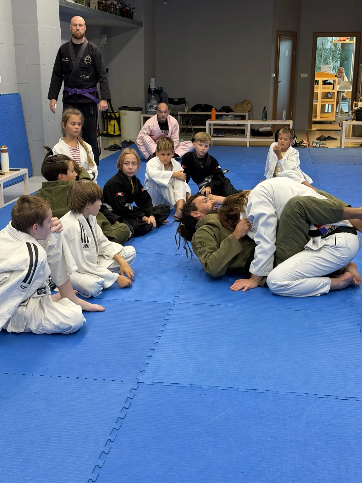 Big Wave kids Jiu-Jitsu instruction